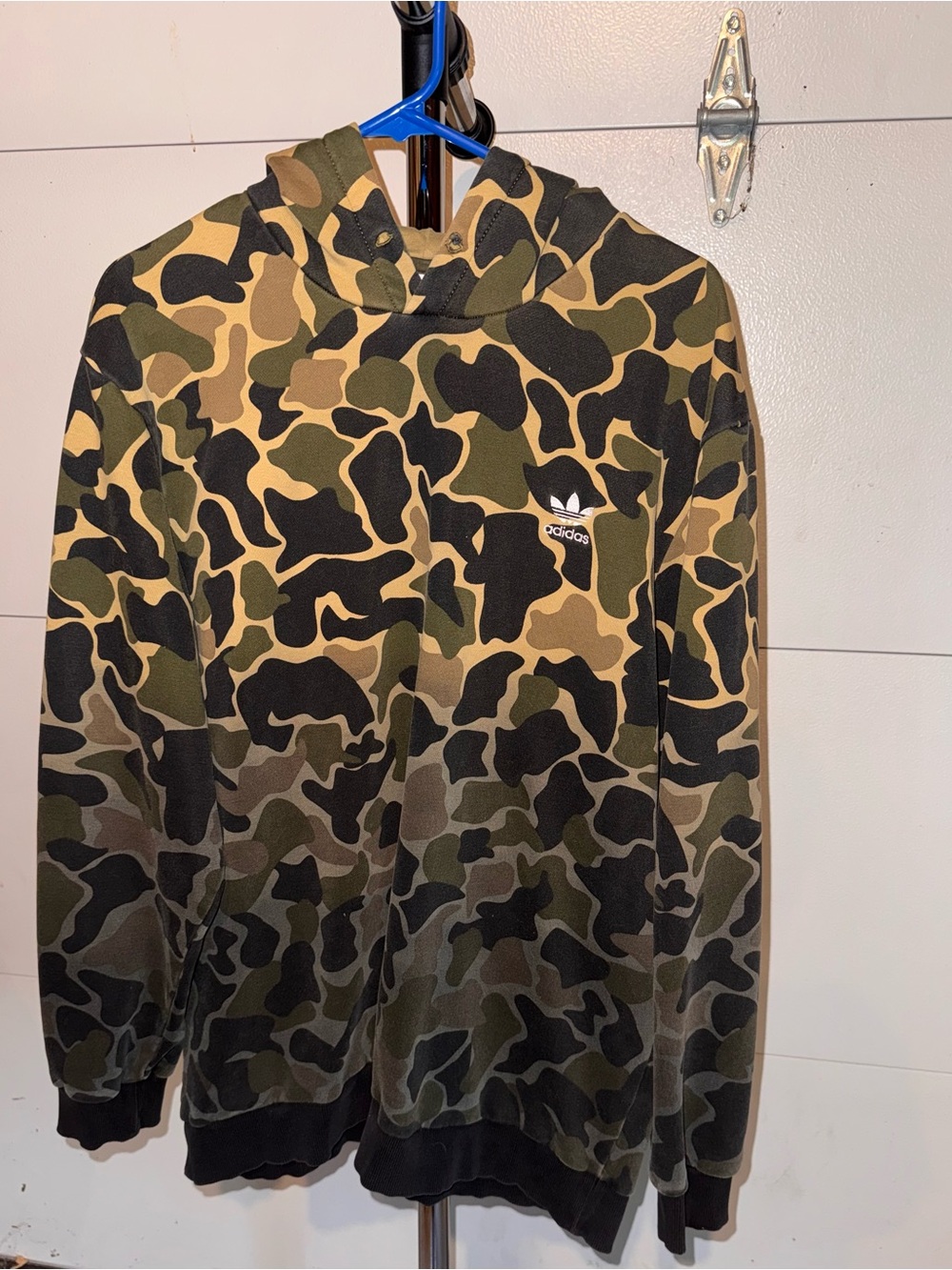 Adidas Men’s XL Camo Green Pullover Hoodie